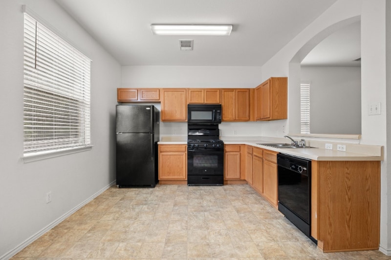 Building Photo - 709 Jane Austen Trail