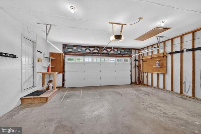 Building Photo - 21228 McFadden Square