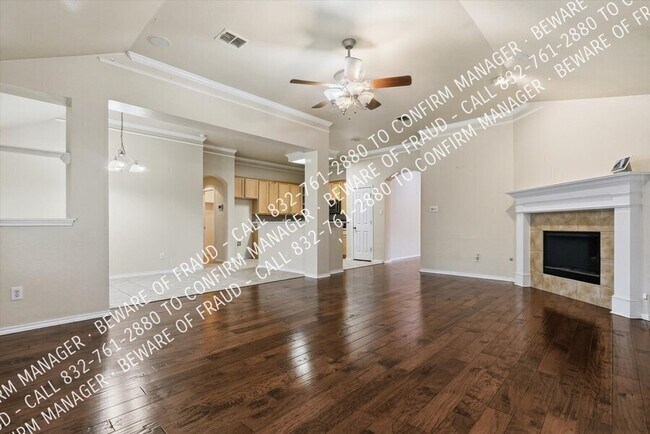 Building Photo - 615 Magnolia Ln