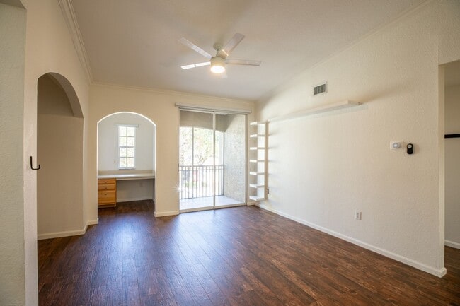 Building Photo - Condo in Desirable Mirabella Community