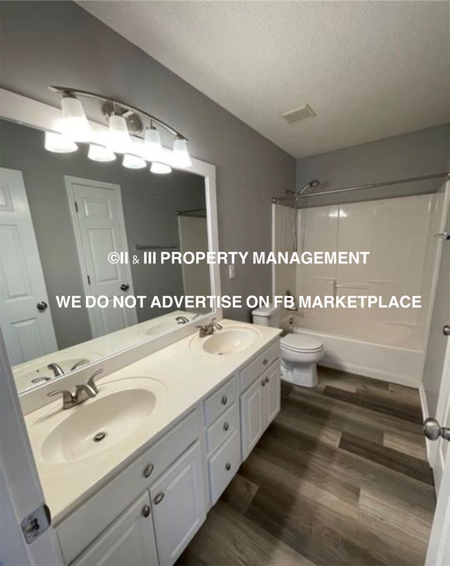 Building Photo - 15564 S Blackfeather St