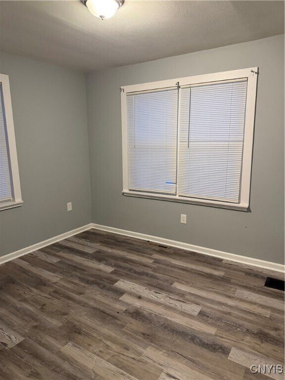 Building Photo - 503 Boston Rd