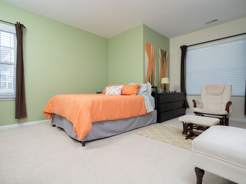 Building Photo - 1606 Morehead Hill Ct