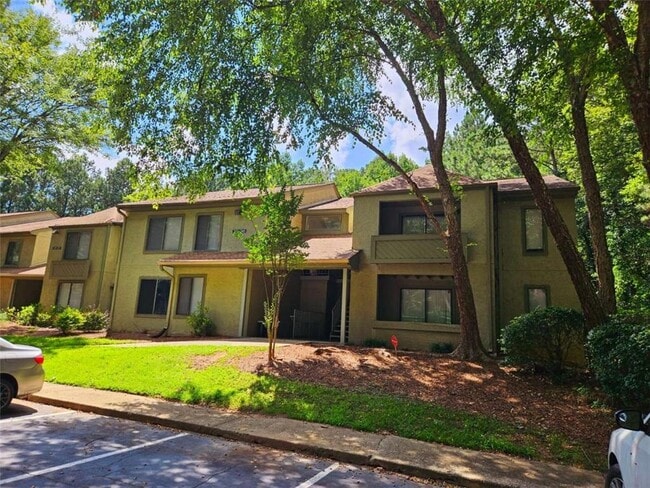 Building Photo - 245 Seasons Pkwy