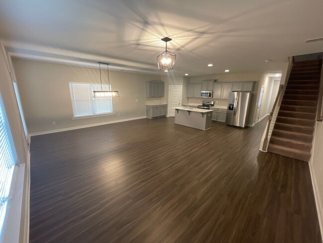 Building Photo - Home for Rent in Oak Grove, AL!!! Available to View Now!