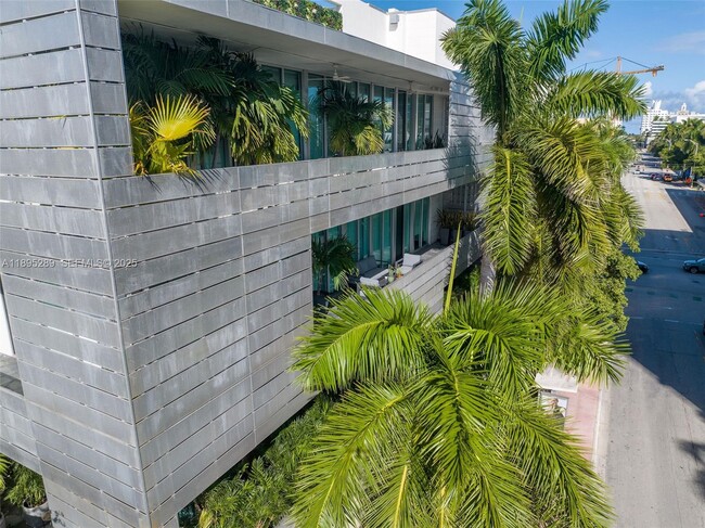 Building Photo - 1700 Meridian Ave