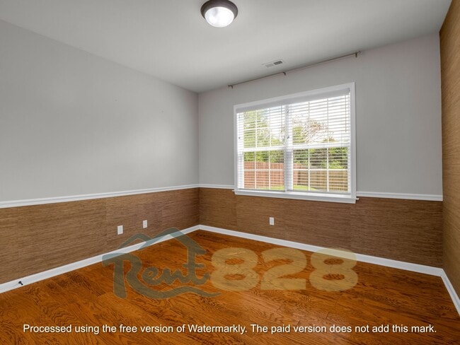 Building Photo - 243 Wildbriar Rd