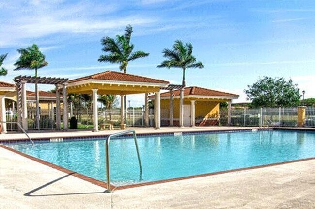 Building Photo - 3532 NW 29th Ct