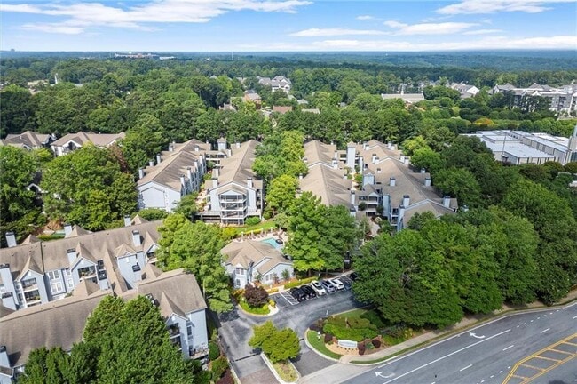 Building Photo - 620 Granville Ct