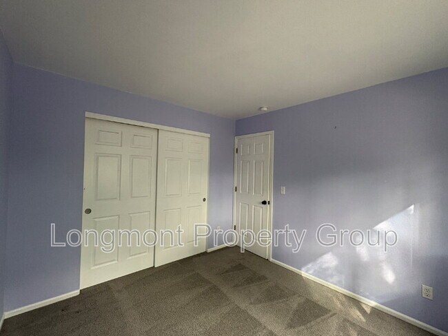 Building Photo - 1293 Red Mountain Dr