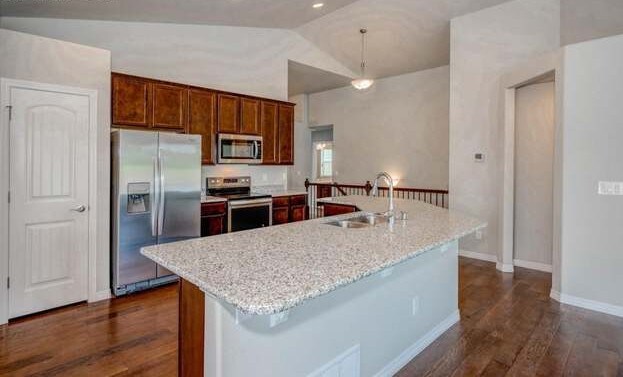 Building Photo - 4946 Olympus Dr