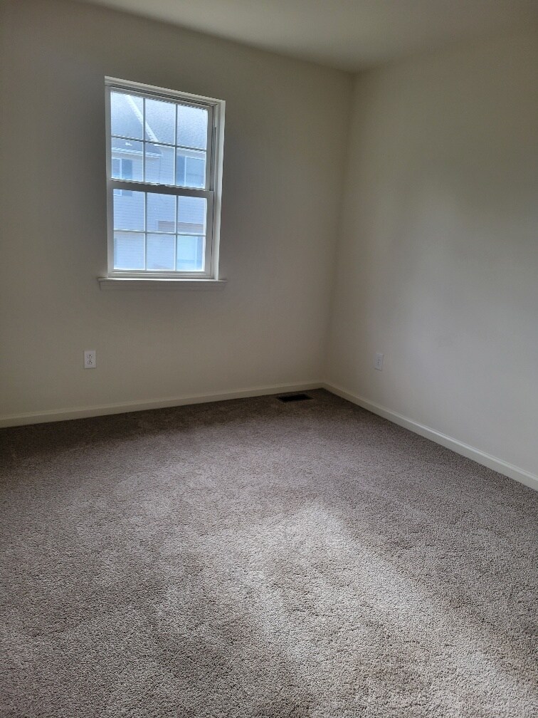 Building Photo - 1112 Fredrick Blvd