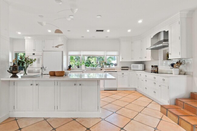 Building Photo - 3399 70th Ln N