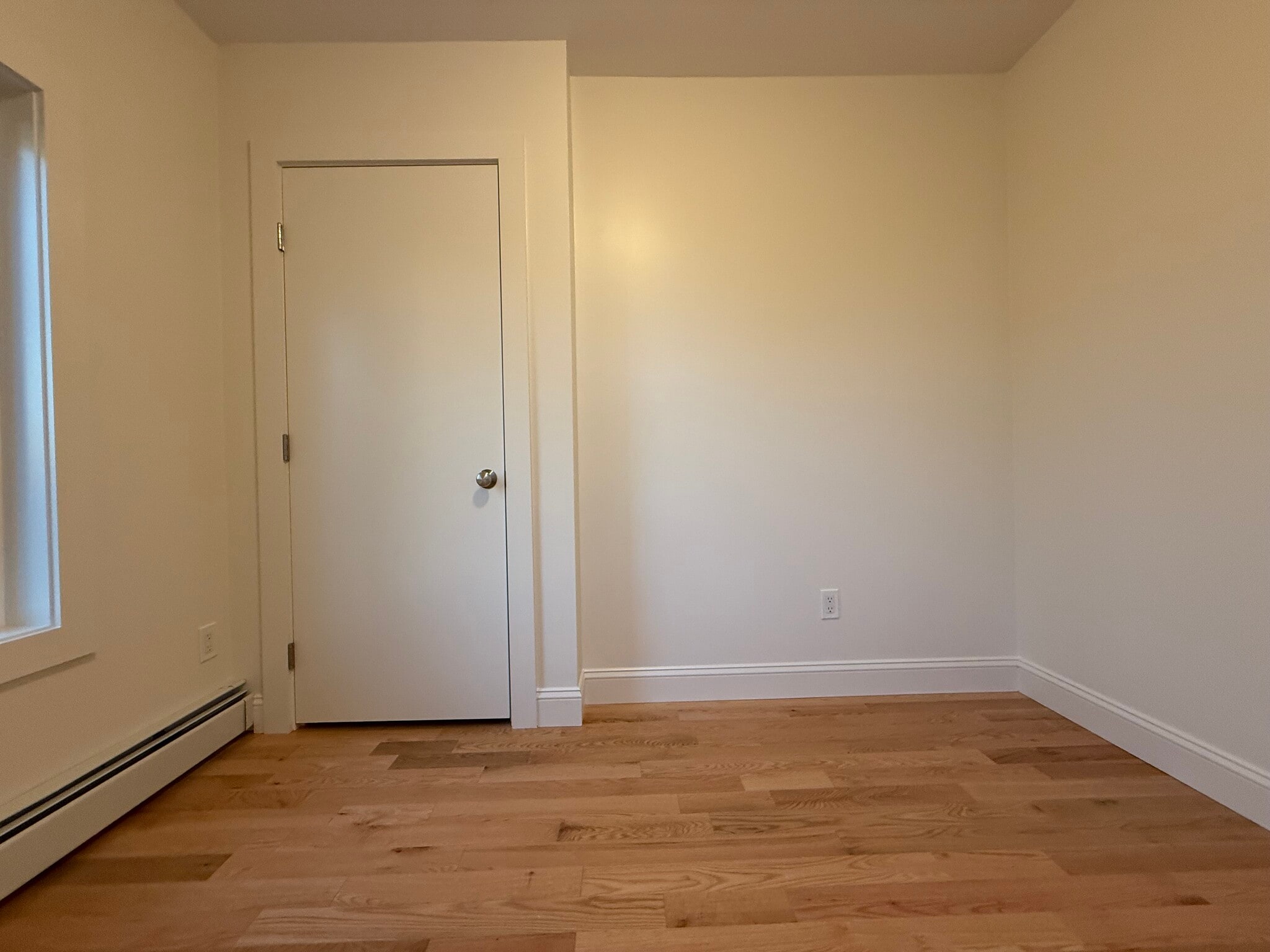 Building Photo - 35 Grant St