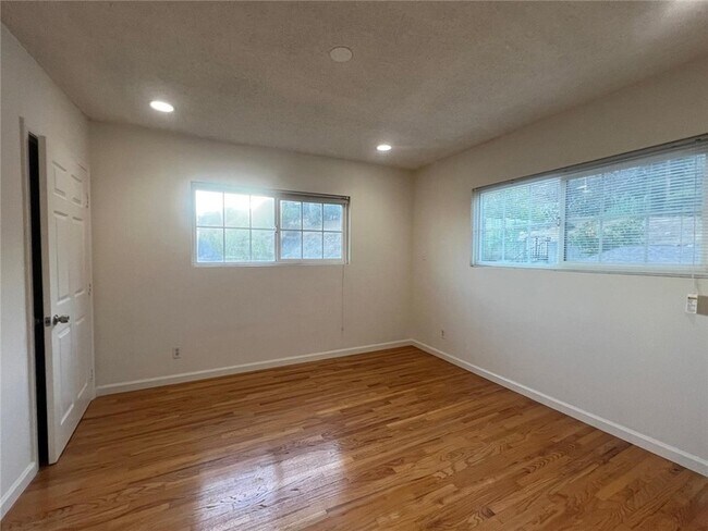 Building Photo - 2058 Wheeler Dr