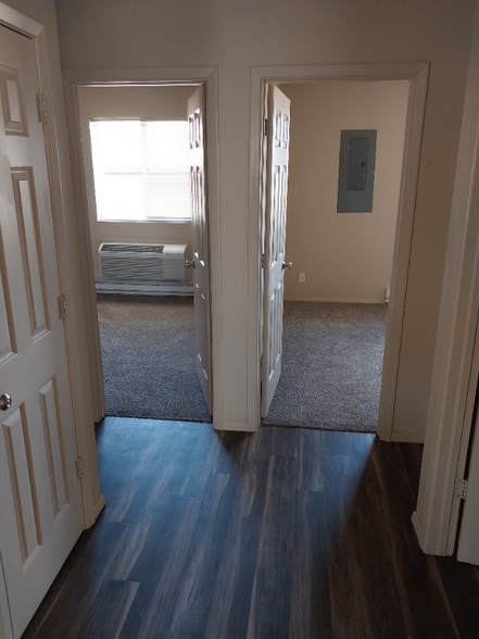 Building Photo - 207 4th St SW