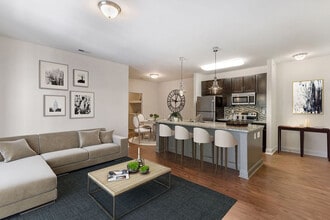 Interior Photo - Crest Gateway