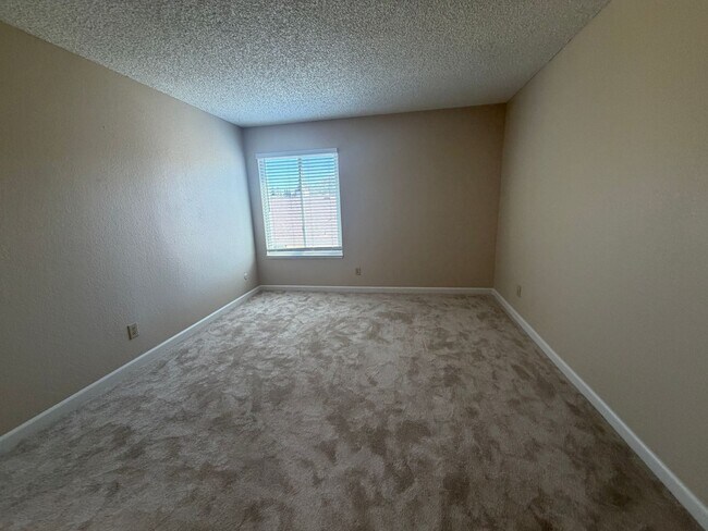 Building Photo - 8935 Rancho Grande Ct