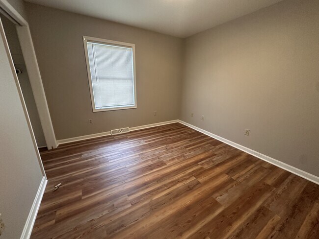 Building Photo - 1346 Nadenbousch Ln
