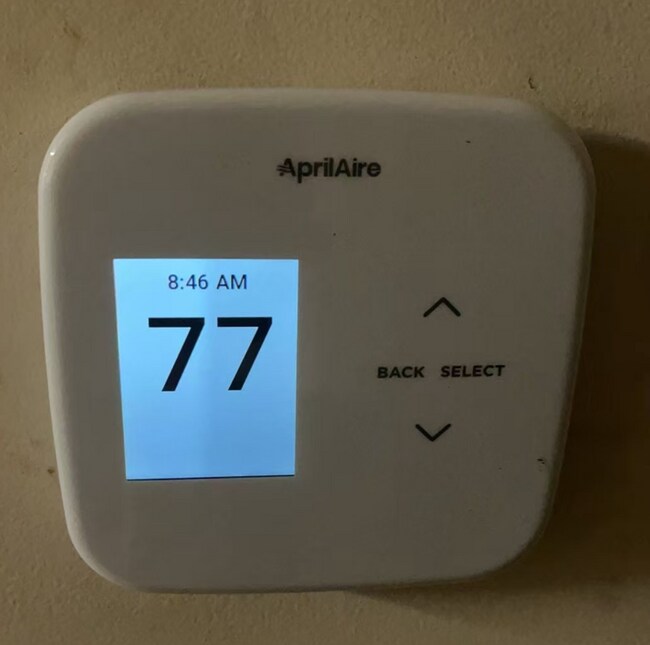 Building Photo - 725 Denali Way