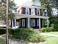 Building Photo - 3701 Colonial Ave