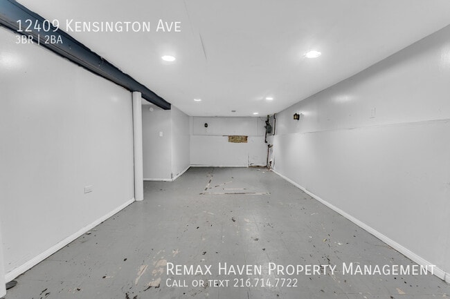 Building Photo - 12409 Kensington Ave