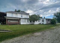 Building Photo - 119 Vaughn St
