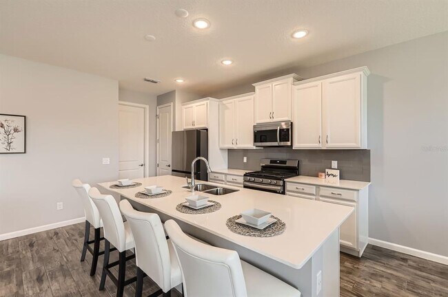 Building Photo - 2372 Sirena Ln