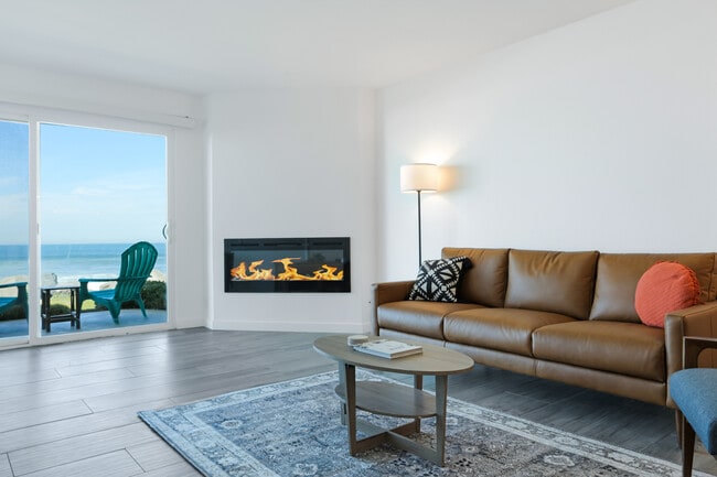 Building Photo - 1244 Seacoast Dr