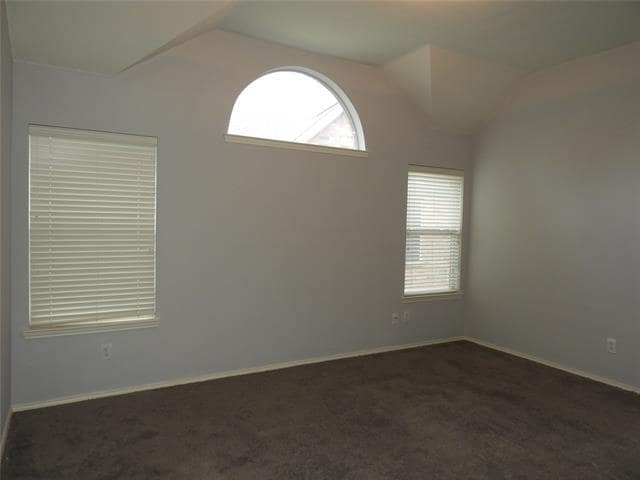 Building Photo - 3104 Cedardale Dr
