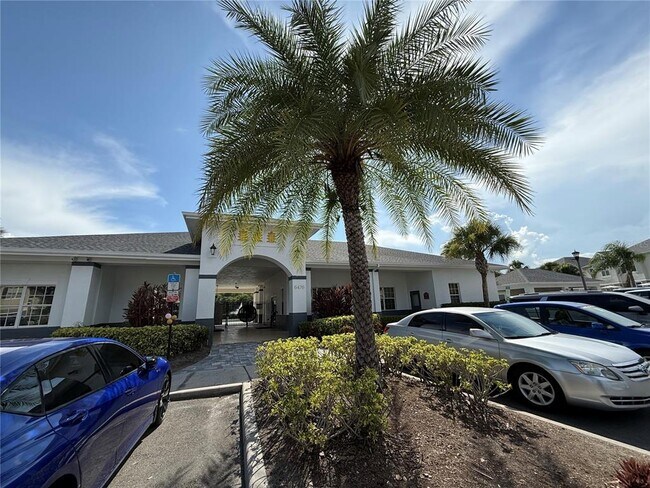 Building Photo - 6568 S Goldenrod Rd