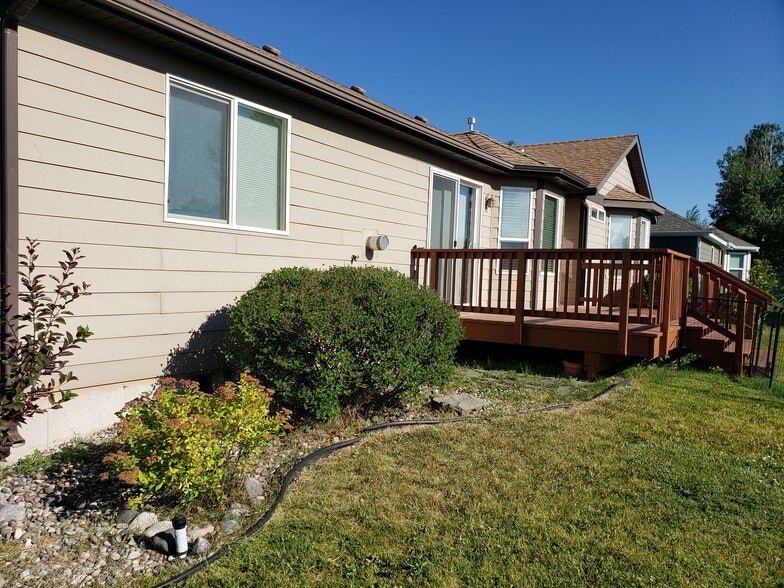 Back Deck - 119 Sanders Ave