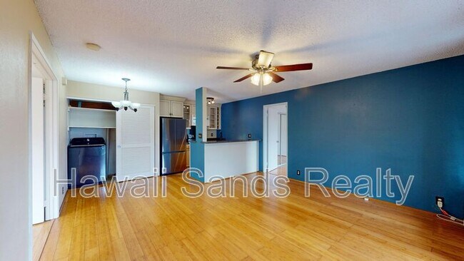 Building Photo - 46-1065-1065 Emepela Wy