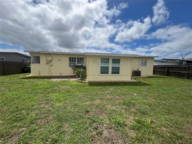 Building Photo - 2377 Starlite Ln