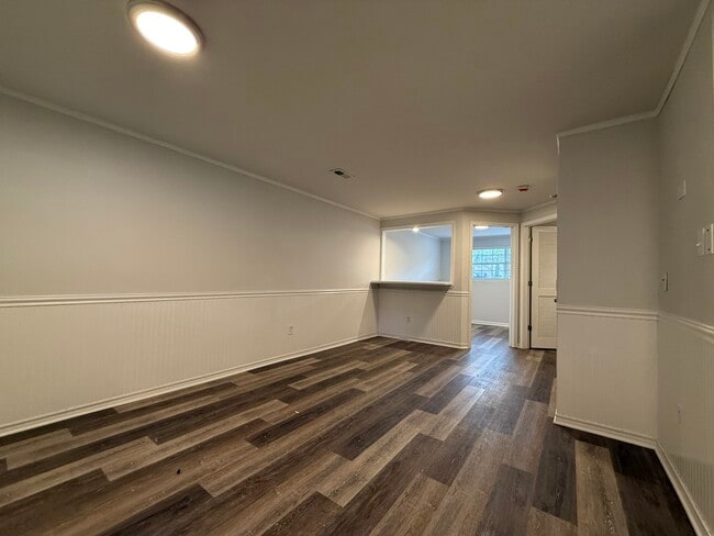 Building Photo - 107 Stoneshire Dr