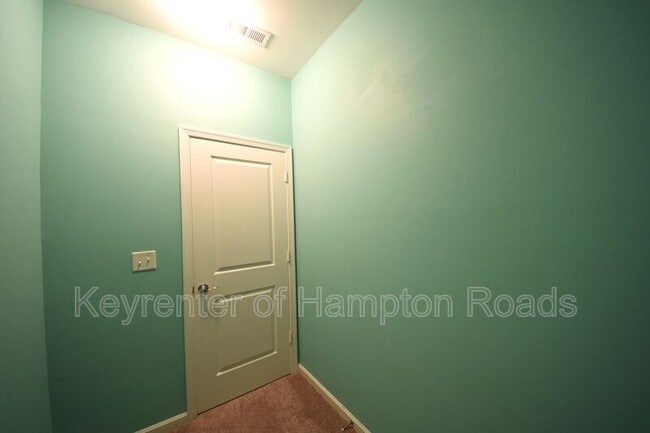 Building Photo - 1407 Rollesby Way