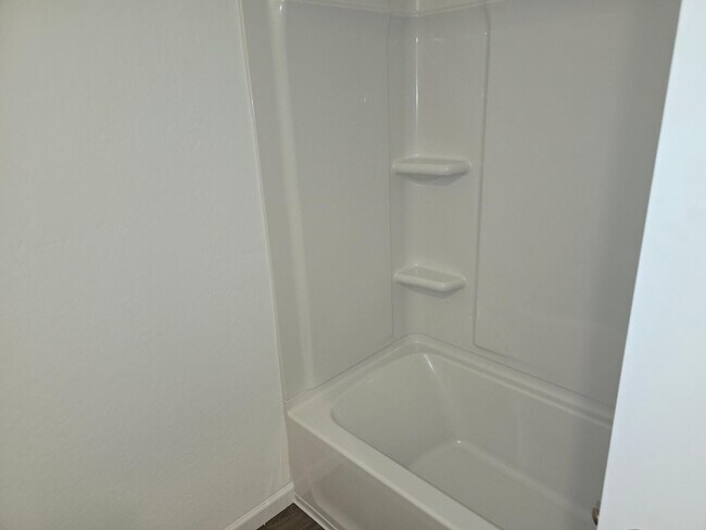 Building Photo - 737 Dylan Ct