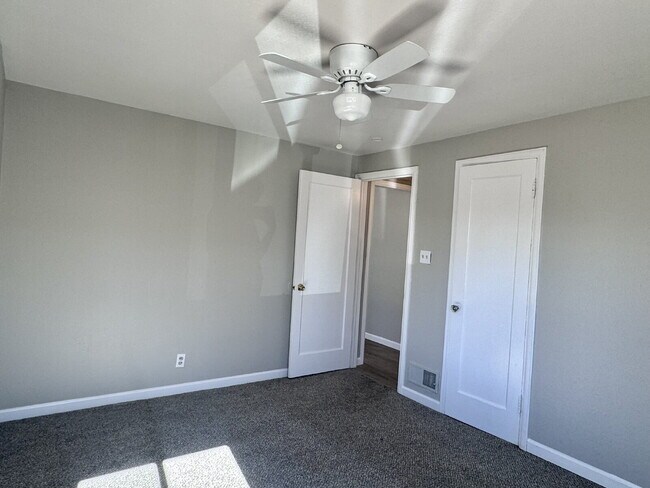 Building Photo - Charming 2 Bedroom Recently Updated Home In Aurora!! Convenient Location just Moments From UCHeal...