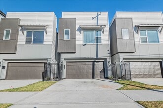 Building Photo - 3507 Ennis St