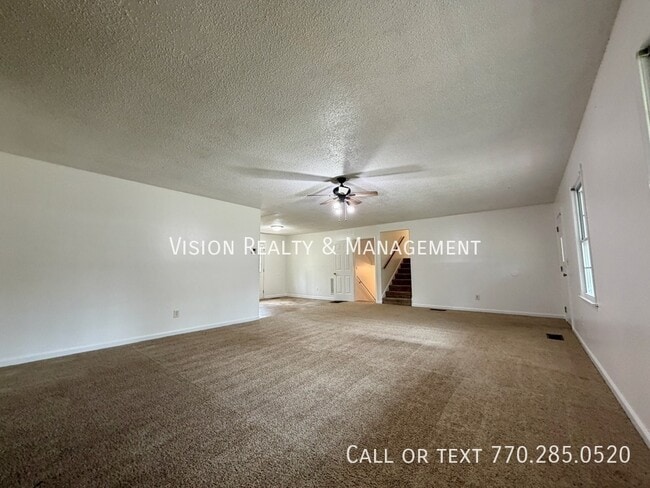 Building Photo - 130 Tyler Ln