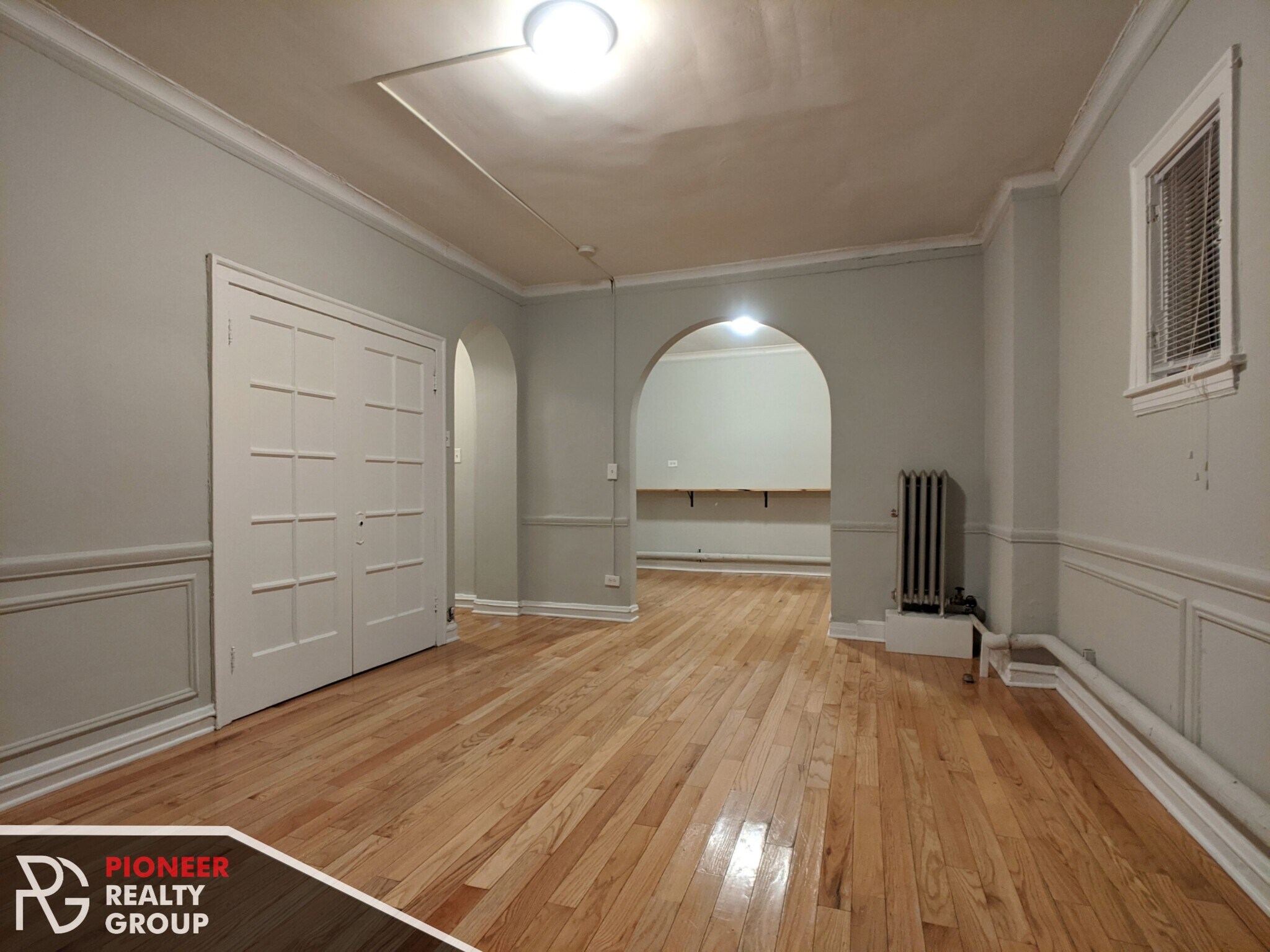 Building Photo - 546 W Surf St