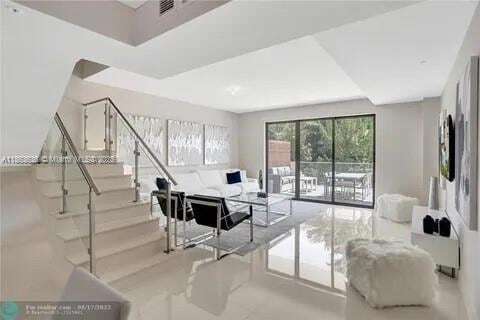Building Photo - 3030 N Ocean Blvd