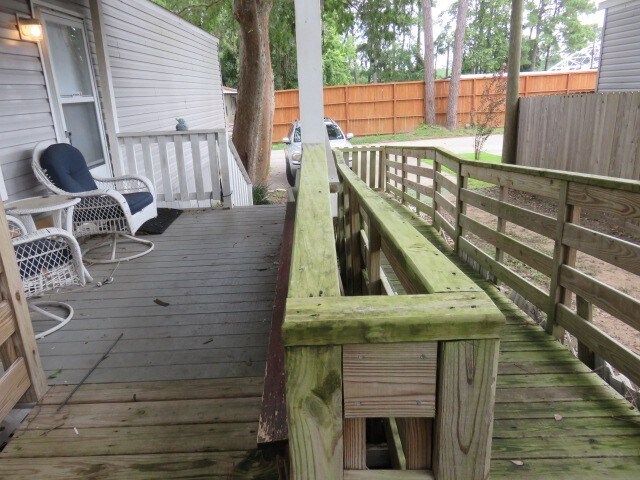 Building Photo - 12715 Aspen Dr