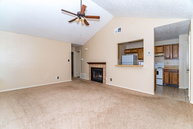 Building Photo - 2-BEDROOM DUPLEX