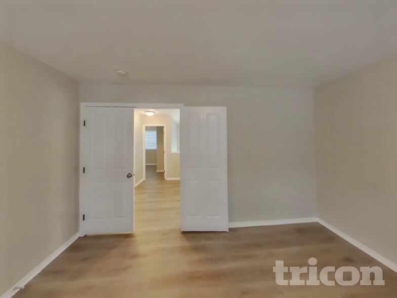 Building Photo - 2514 Chateau Dr