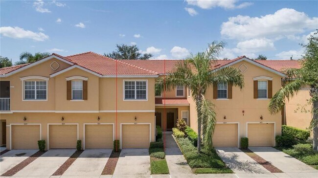 Building Photo - 3827 Parkridge Cir