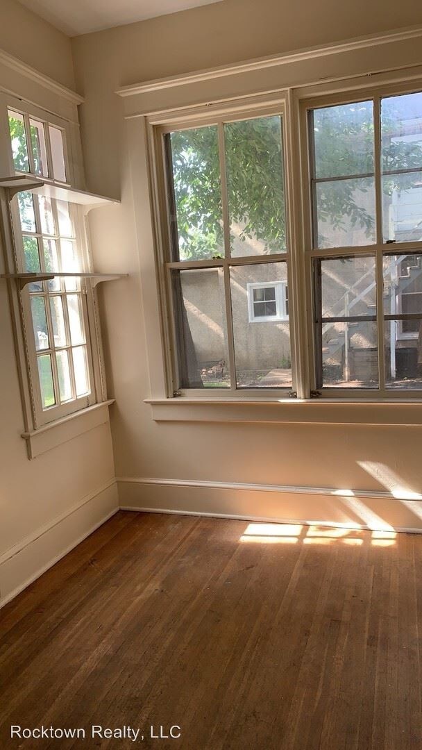 Building Photo - 316 N High St