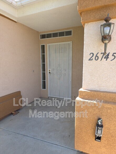 Building Photo - 26745 Summer Sunshine Dr