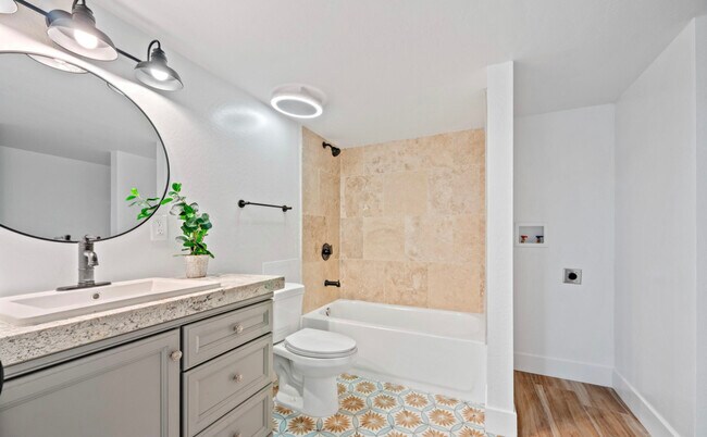 Building Photo - 7930 E Camelback Rd