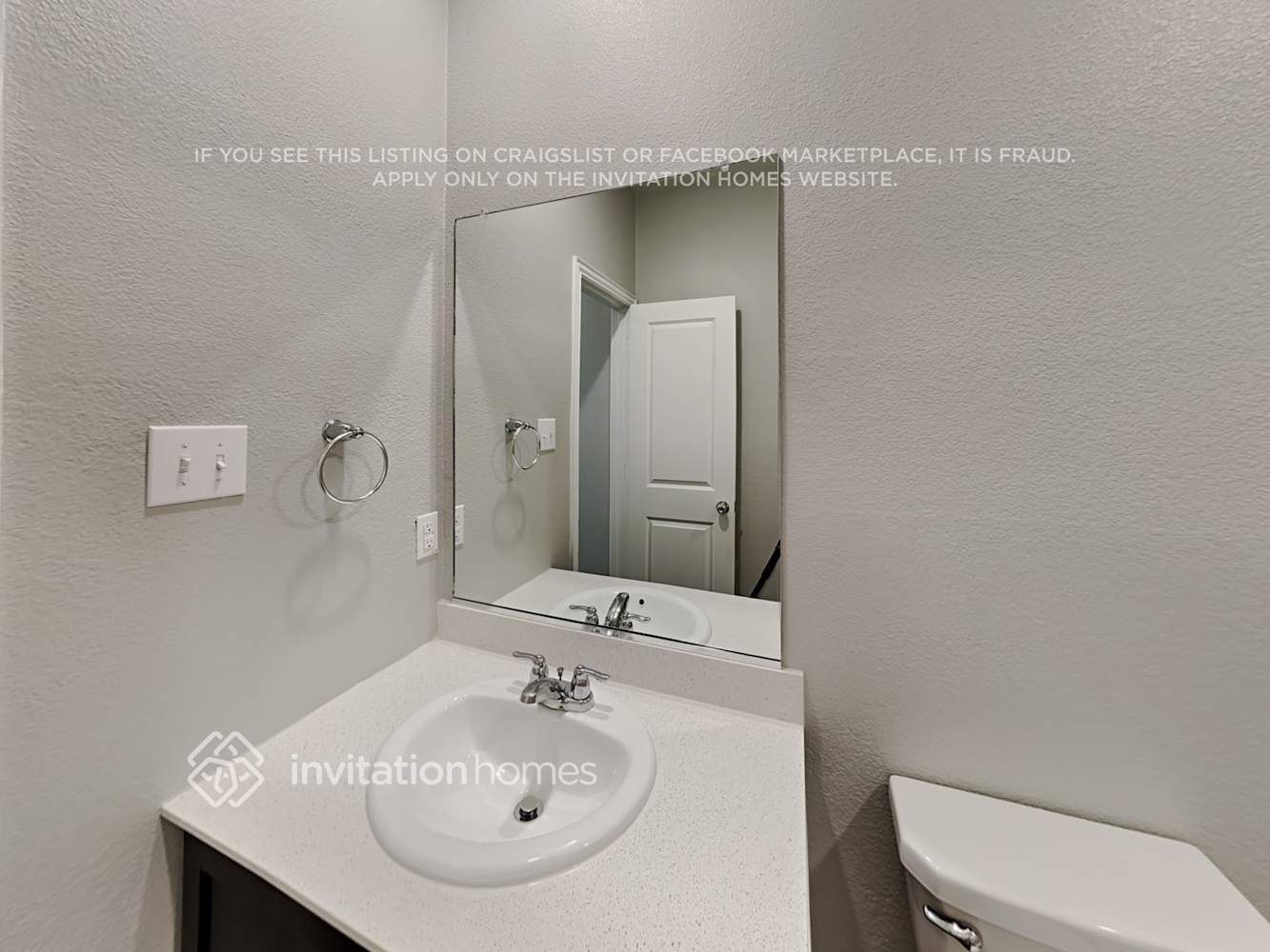 Building Photo - 14832 Grey Feather Trail